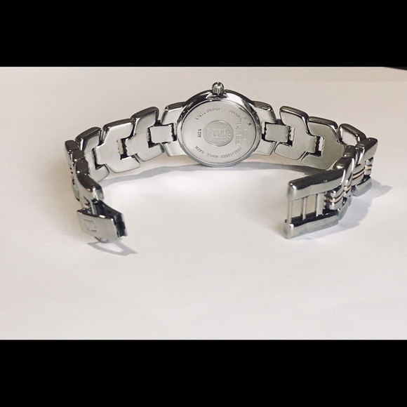 Beautiful Fendi 5ATM with serial number authentic - Picture 2 of 16